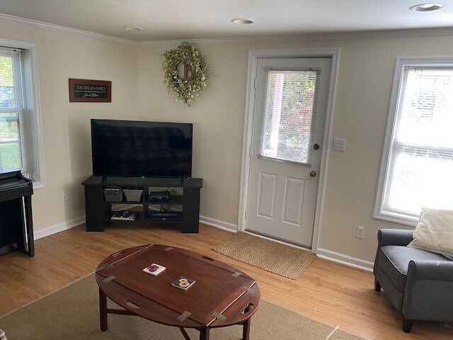 Building Photo - 1620 Rugby Ave