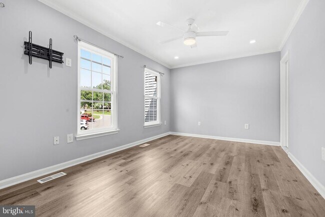 Building Photo - 4217 Kenton Cir