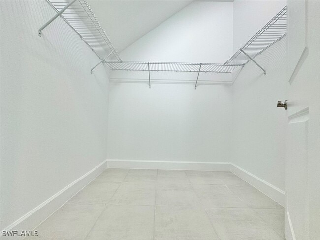 Building Photo - 20370 Fair Oak Ln