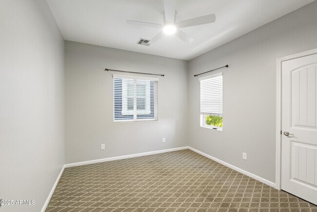 Building Photo - 714 E Boca Raton Rd