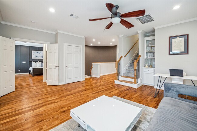 Building Photo - 1502 Whispering Pines Dr