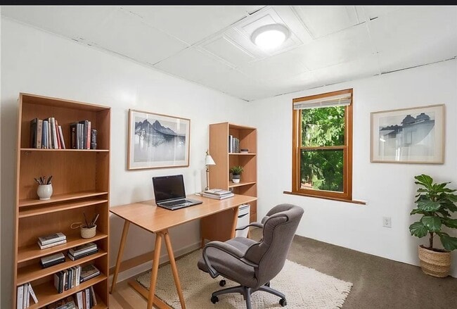 Building Photo - 106 Carrick Ave