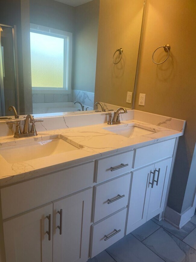 Building Photo - Newer Rental Home in Smyrna
