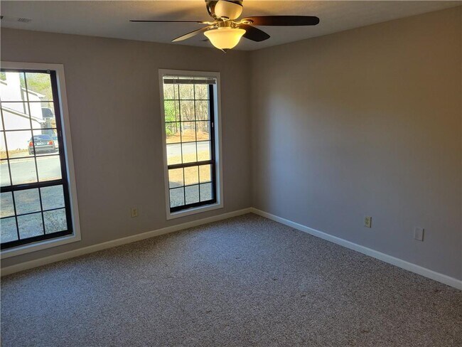 Building Photo - 2897 Quinbery Dr