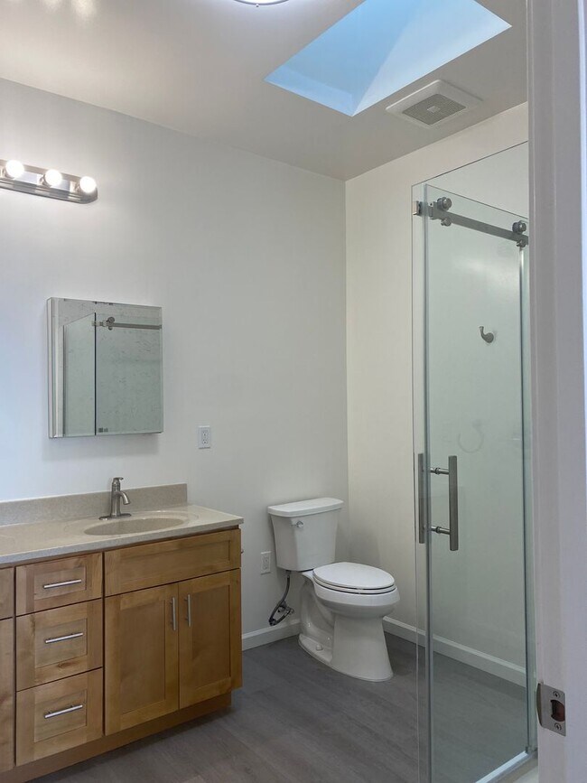Building Photo - 2406-2408 W Avenue 134th (LO)