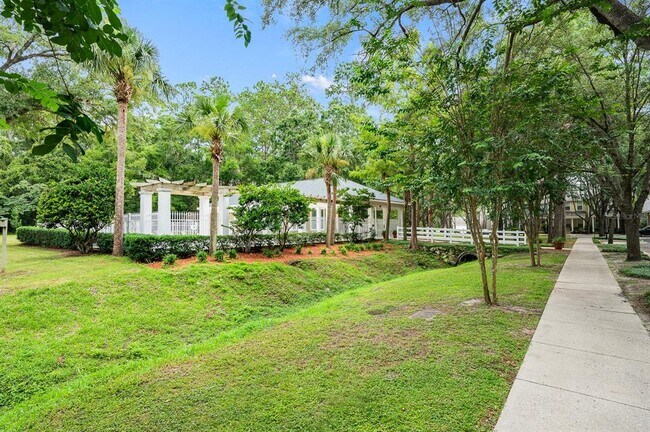 Building Photo - 5133 SW 91 Ct