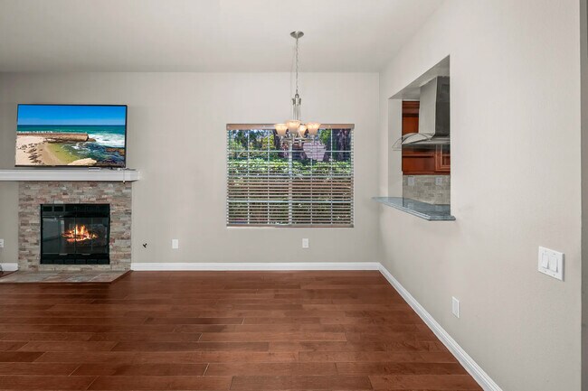 Building Photo - 13378 Tiverton Rd
