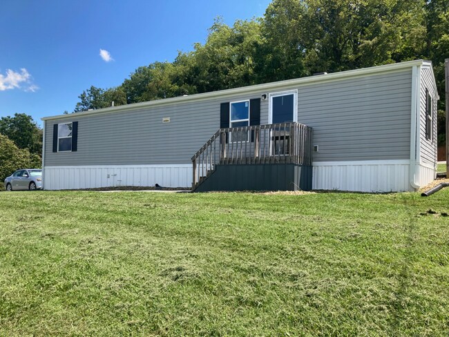 Building Photo - 104 Carlton Ln