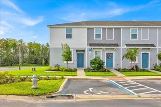 Building Photo - 3045 Skyline Lp
