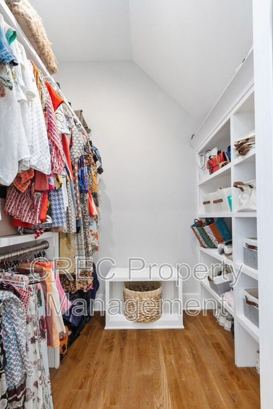 Building Photo - 3 1/2 Maranda Holmes St