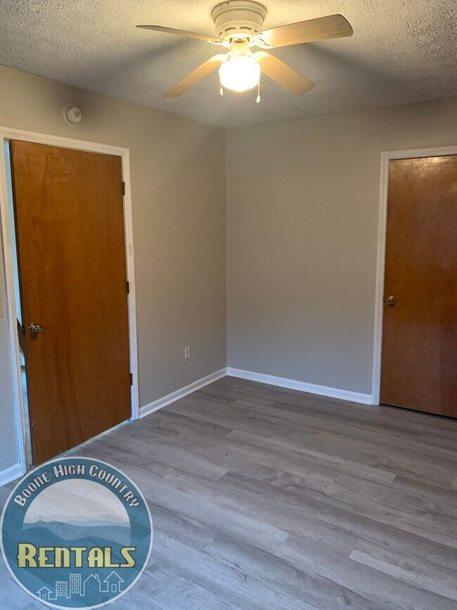 Building Photo - 182 Alpine Acres Rd