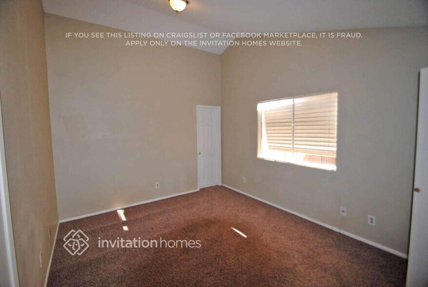 Building Photo - 5520 W Joan De Arc Ave