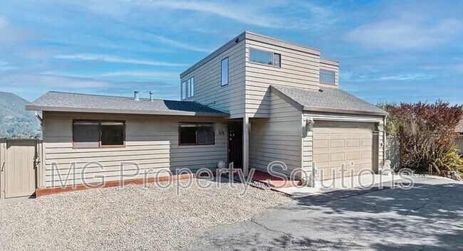 Building Photo - 974 Vernal Ave