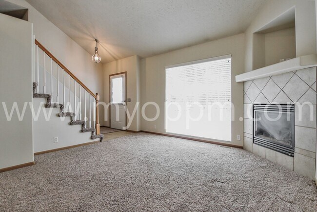 Building Photo - Coming Soon! Inviting 2+ Bed / 2 Bath Home...