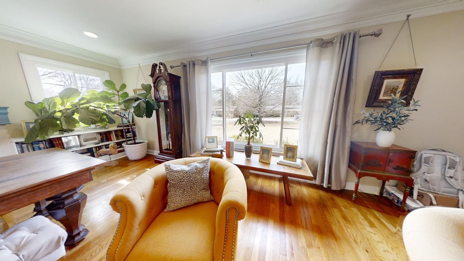 Building Photo - Gorgeous and updated home in Heart of Auburn