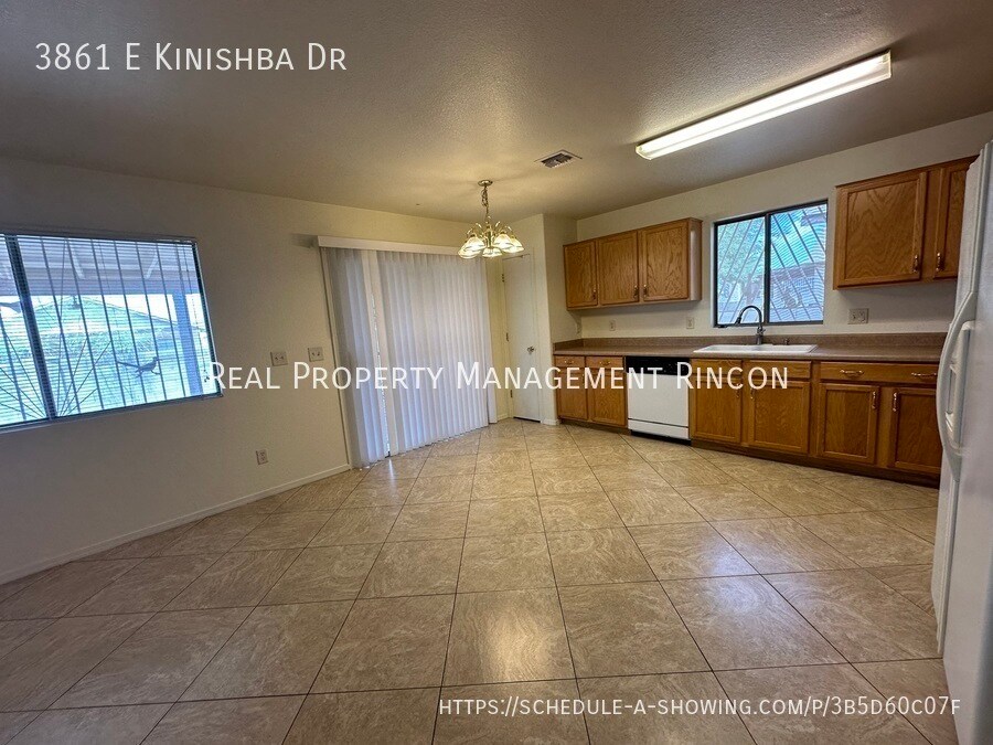 Building Photo - 3861 E Kinishba Dr