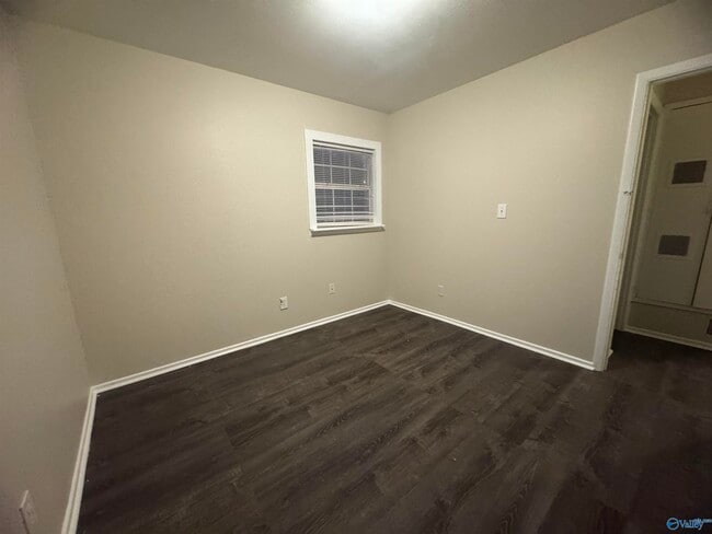 Building Photo - 4802 Proctor Cir NW