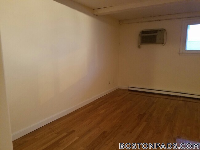 Building Photo - 1799 Centre St