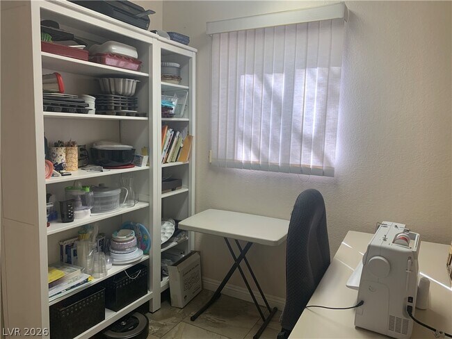 Building Photo - 2924 Crown Ridge Dr