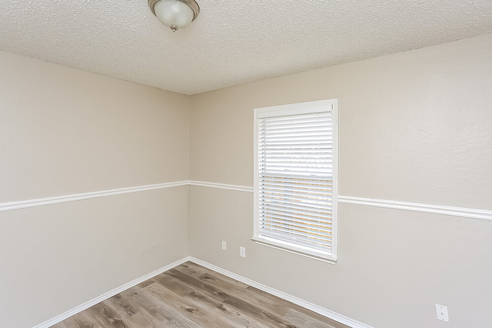 Building Photo - 4813 Cable Dr