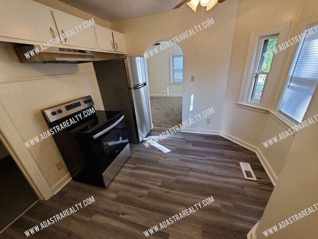 Building Photo - Affordable Home in KCMO-Available in JULY!!