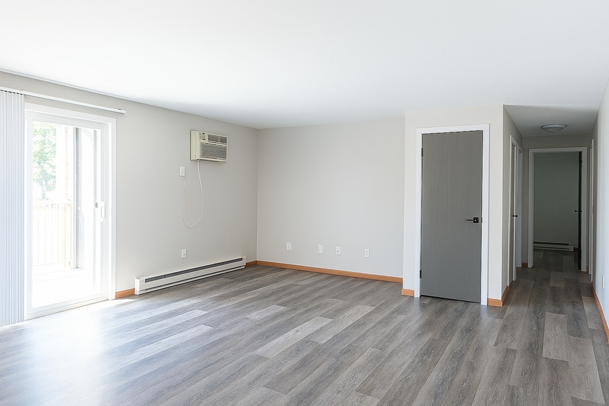 Building Photo - 5212 Belclare Rd