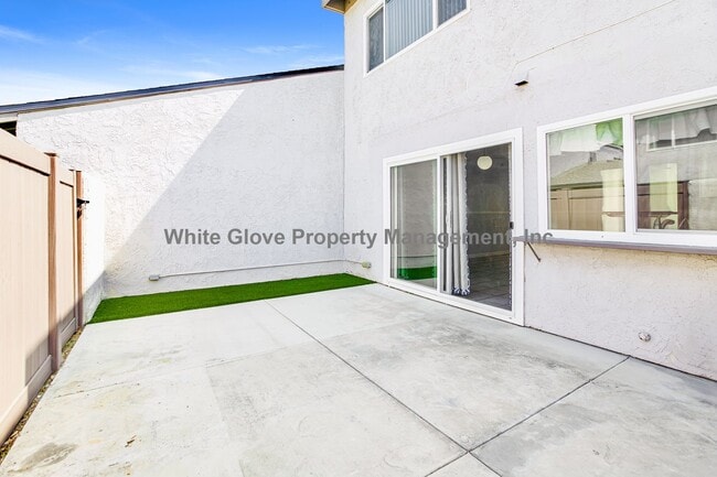 Building Photo - Spacious Anaheim Townhome Near Anaheim Coves with Community Pool & Clubhouse