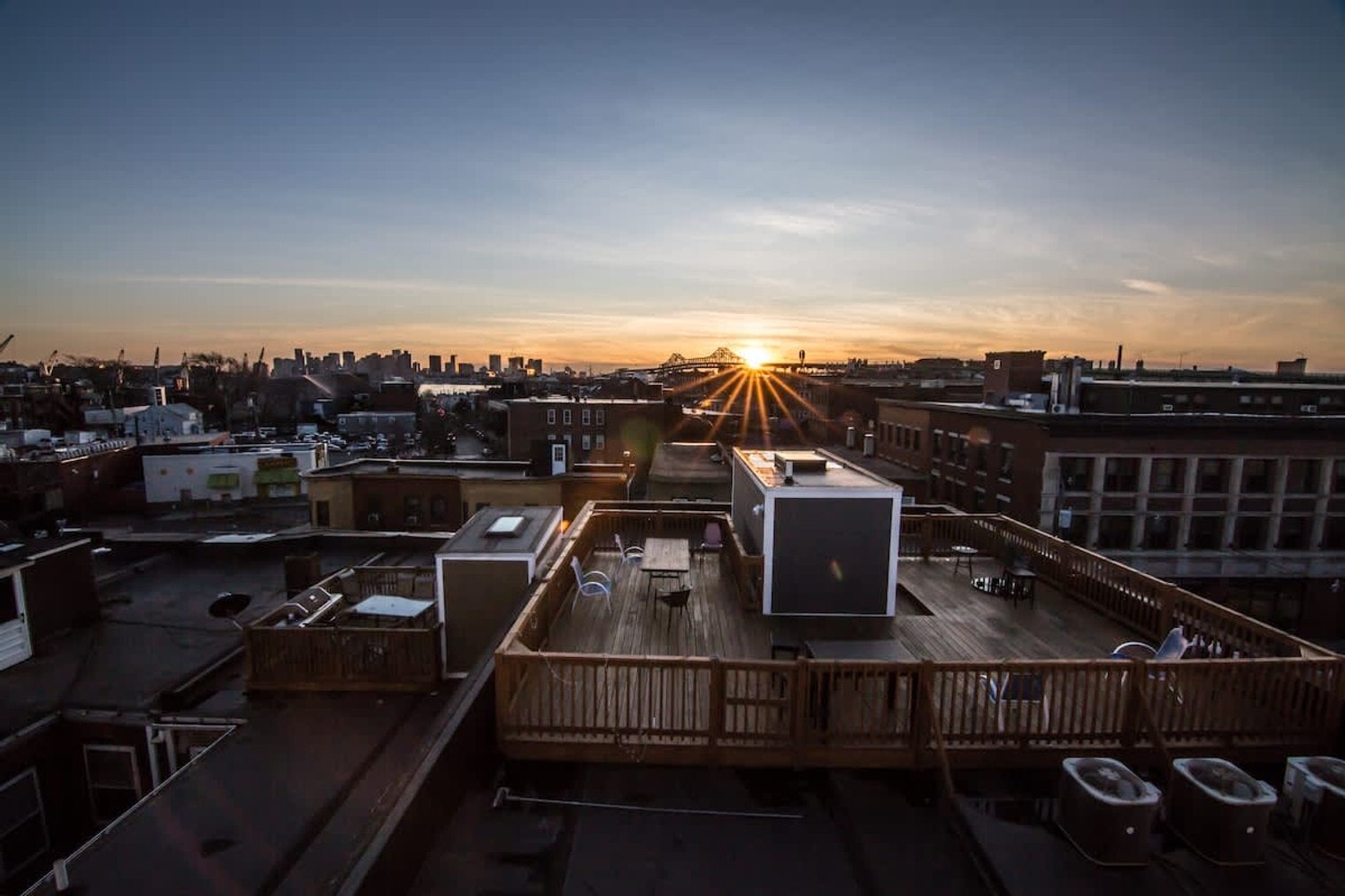 Building Photo - 140 Pearl St