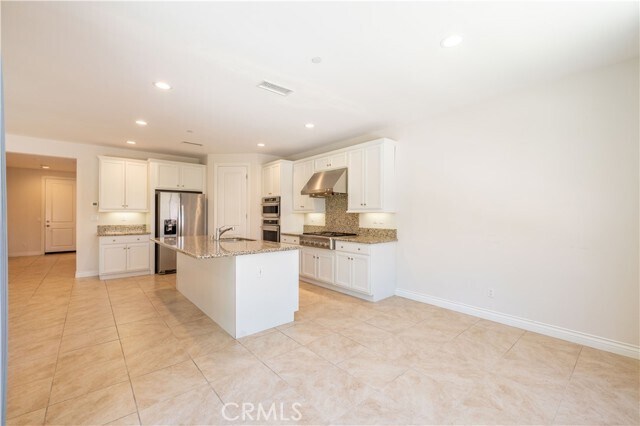 Building Photo - 222 Gaspar