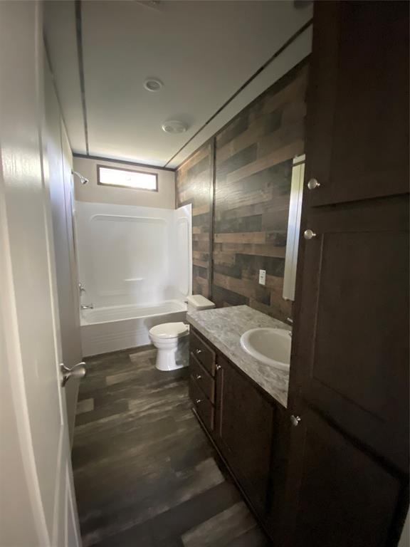 Building Photo - 304 Rd 5242