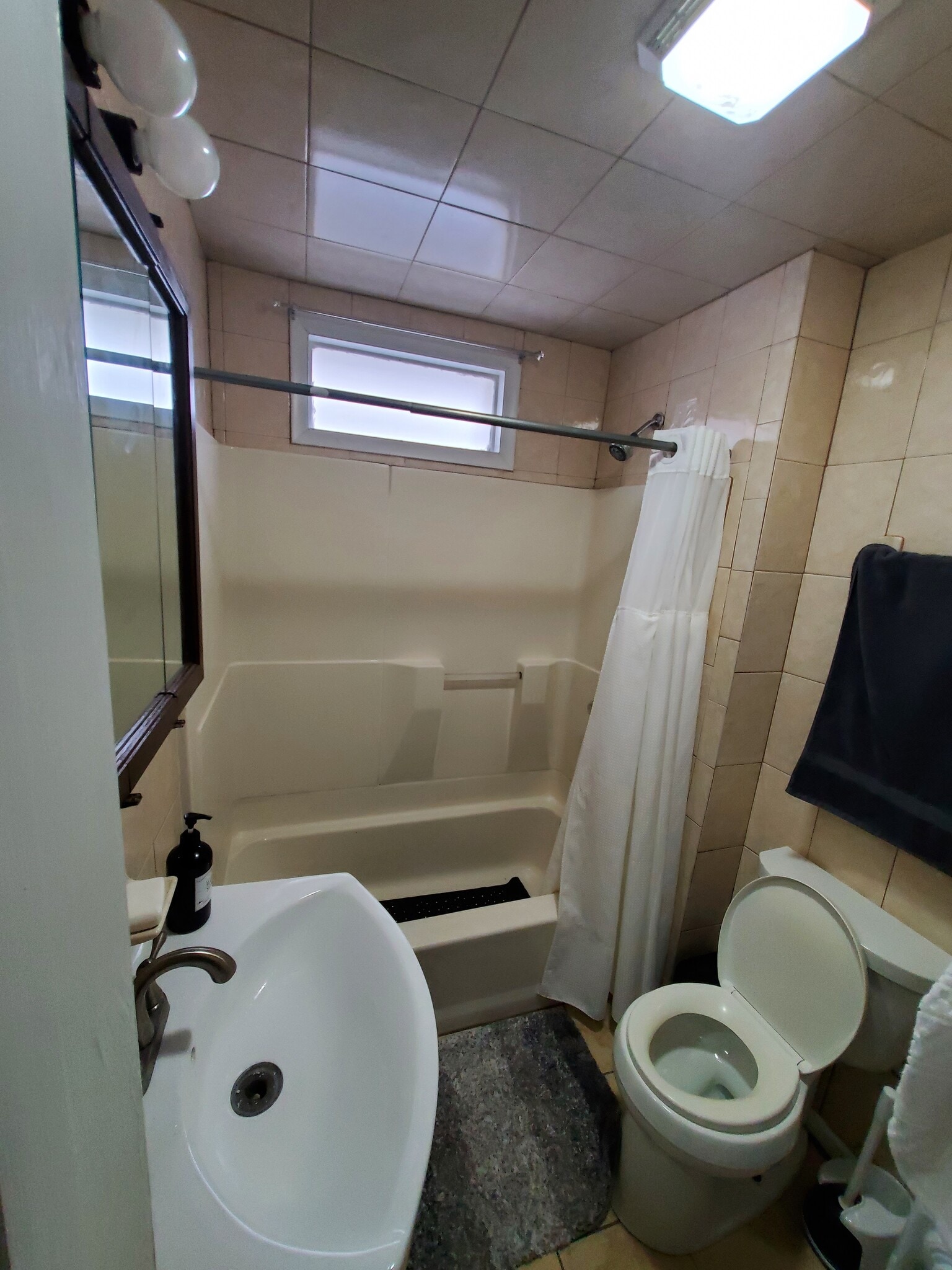 Bathroom - 20 Maple Ave