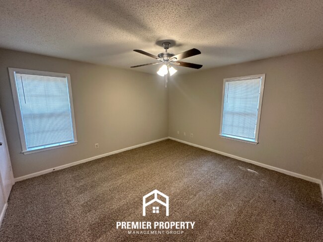 Building Photo - 4556 Trout Valley Dr