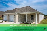 Building Photo - 2000 E Brookview Dr