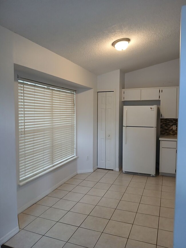 Building Photo - 3/2 WINTER SPRINGS