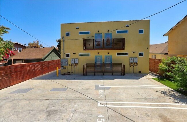 Building Photo - 4537 St Elmo Dr