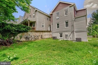 Building Photo - 3534 Poole St