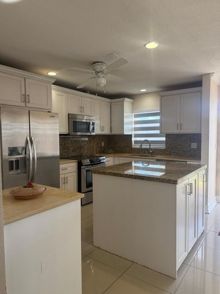 Building Photo - 5775 Fernley Dr W