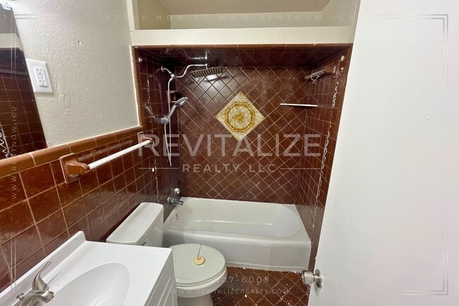 Building Photo - Move-in Ready 3 Bed 1 Bath Home!