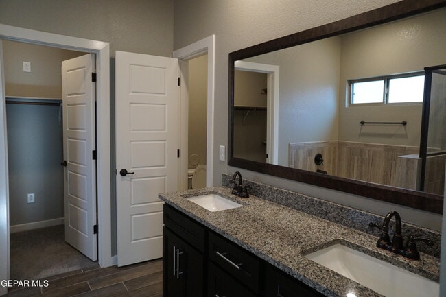 Building Photo - 217 Ilchester Wy