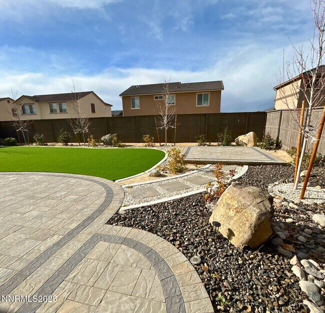 Building Photo - 7145 Owl Vw Dr