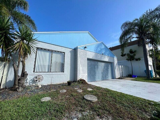 Primary Photo - 89 Buxton Ln