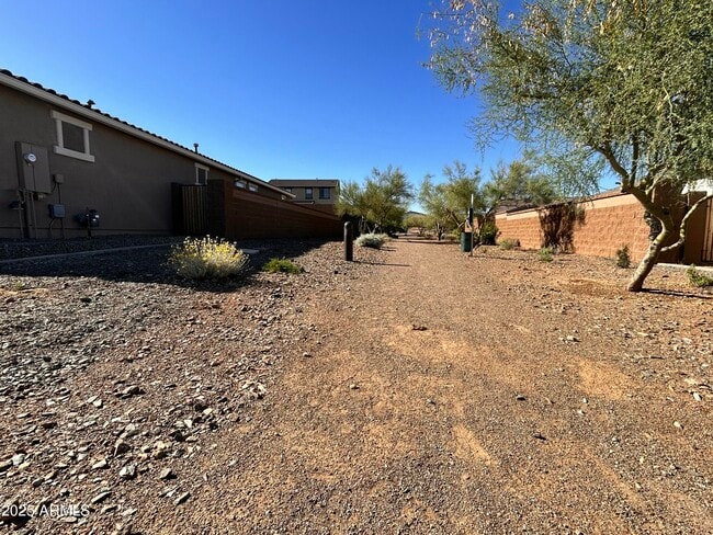 Building Photo - 4347 W Bradshaw Creek Ln
