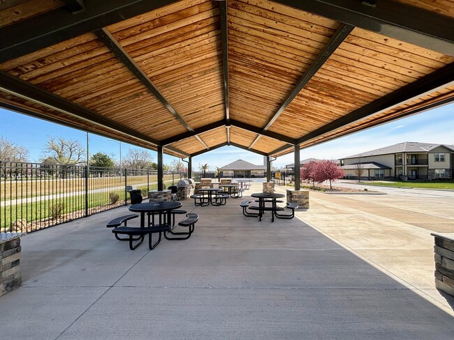 Building Photo - 1409 Genesis Dr