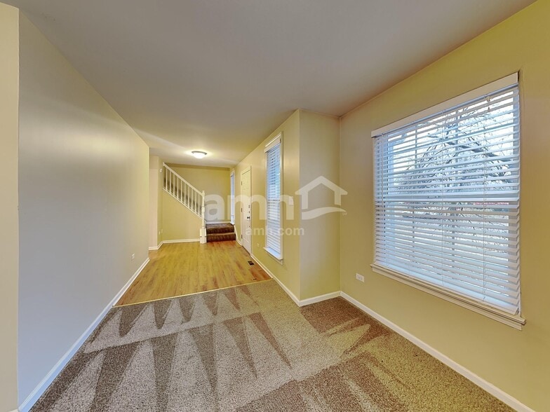 Building Photo - 7003 Pyramid Dr