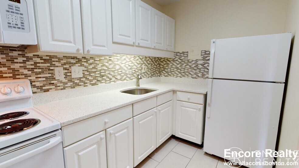 Building Photo - 101 Monmouth St