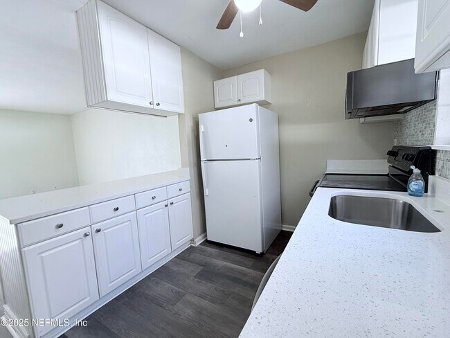 Building Photo - 4420 Carter Rd