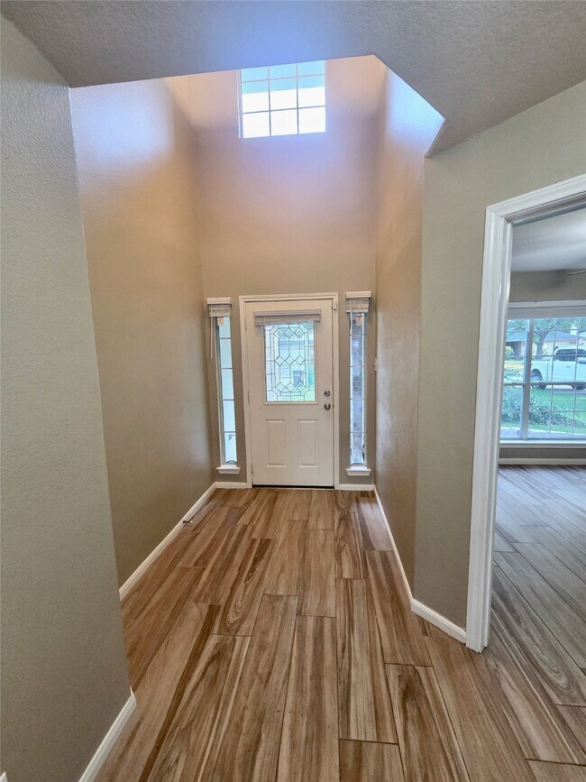 Building Photo - 2515 Braley Park Ln