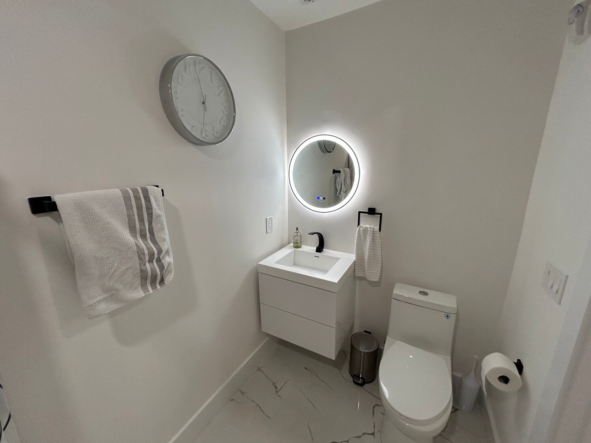 Building Photo - 1440 Harvard St NW