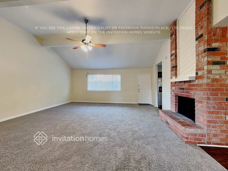 Building Photo - 2307 Pepperweed Dr
