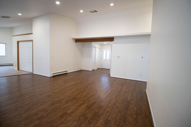 Building Photo - 609 Cobblestone Ct